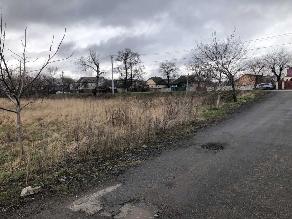 Продаж ділянки під індивідуальне житлове будівництво 10 соток, Радосинська вул.