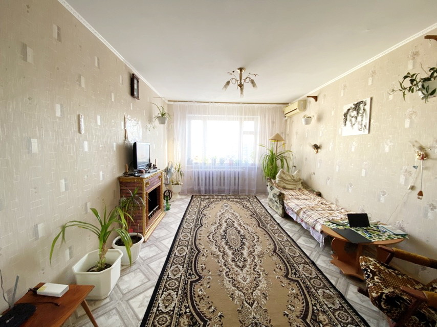 Продажа 3-комнатной квартиры 67 м², Лазурная ул.