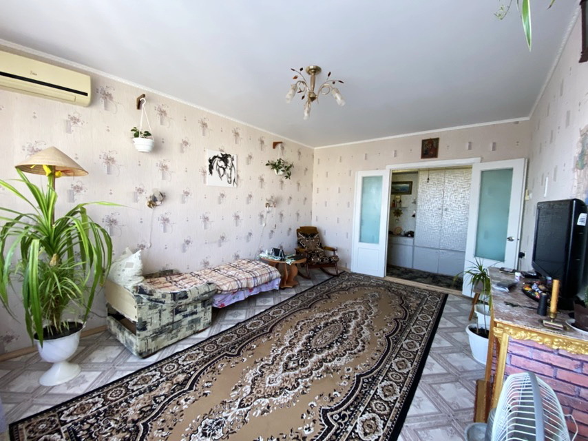 Продажа 3-комнатной квартиры 67 м², Лазурная ул.