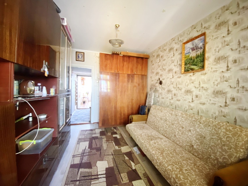 Продажа 3-комнатной квартиры 67 м², Лазурная ул.