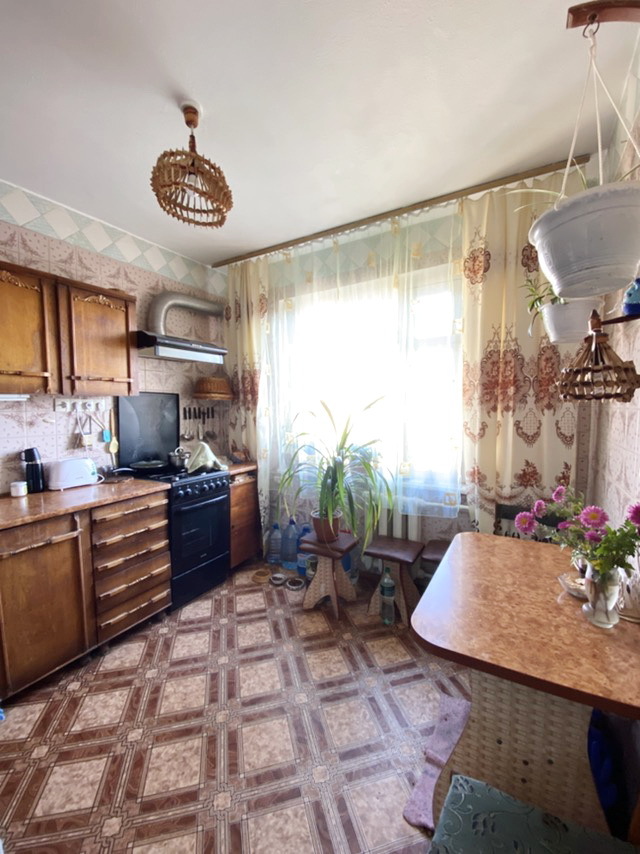 Продажа 3-комнатной квартиры 67 м², Лазурная ул.