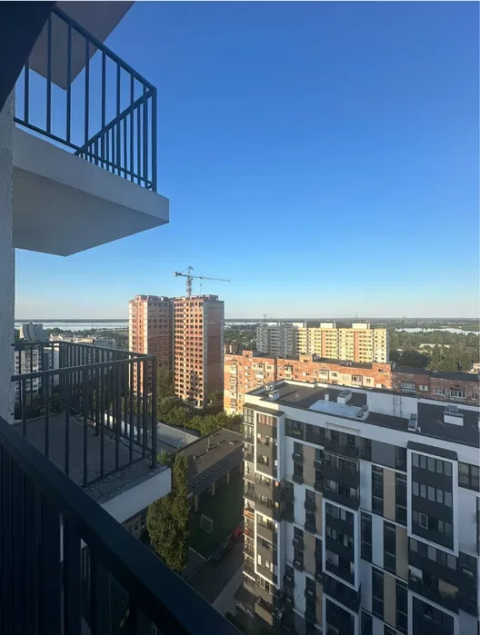 Продажа 2-комнатной квартиры 60 м²