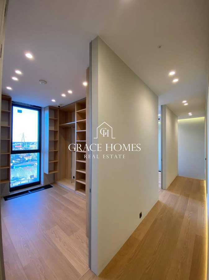 Продажа 3-комнатной квартиры 120 м², Набережно-Рыбальская ул., 3