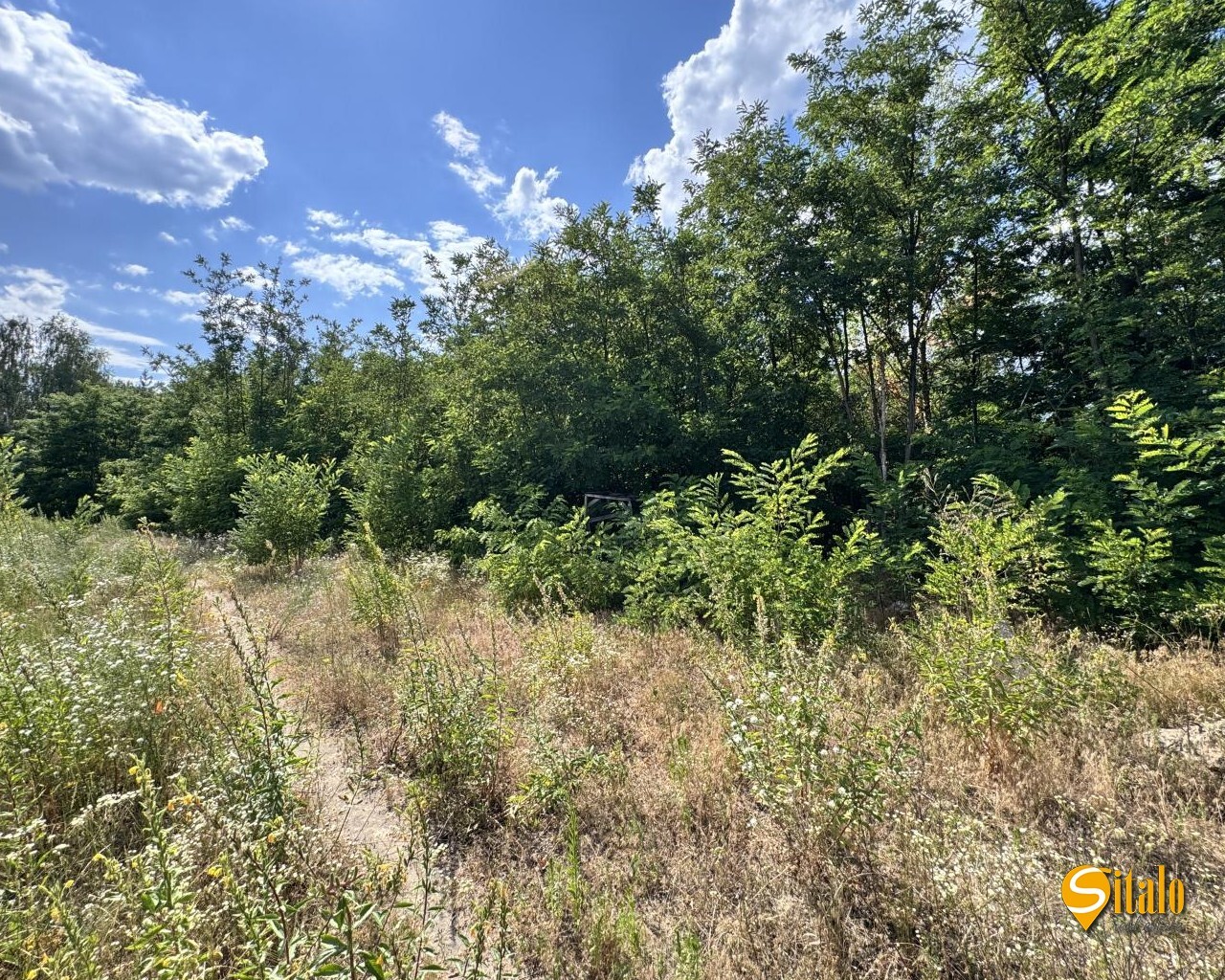 Продаж ділянки під індивідуальне житлове будівництво 15 соток