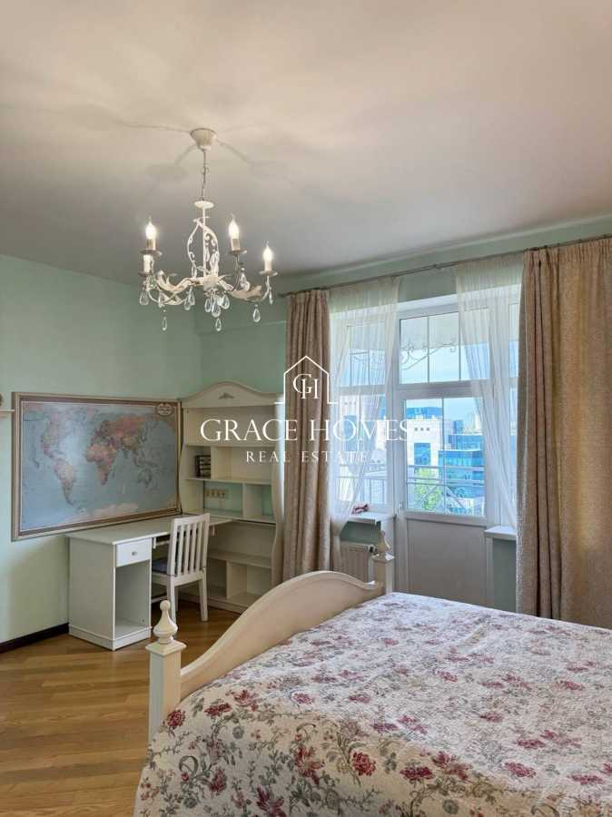 Продаж 3-кімнатної квартири 163 м², Григорія Сковороди вул., 6