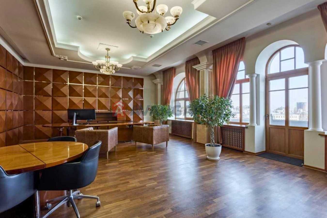 Аренда офиса 2348.3 м², Контрактовая пл., 10А