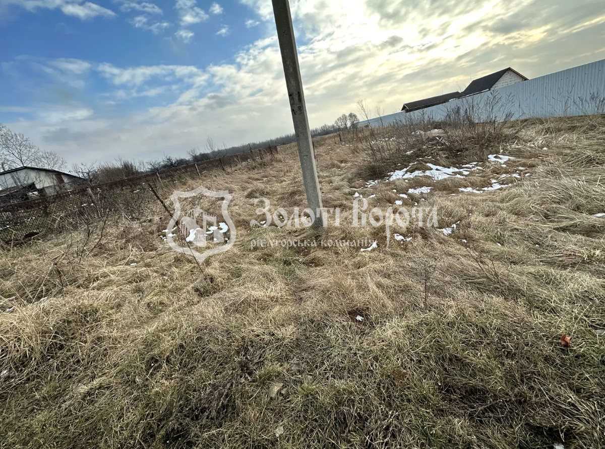 Продаж ділянки під індивідуальне житлове будівництво 200 соток, Молодіжна