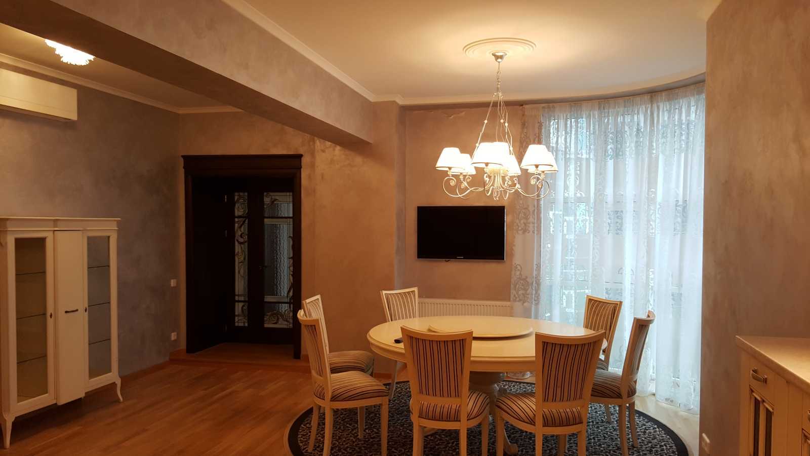 Аренда 4-комнатной квартиры 288 м², Зверинецкая ул., 59