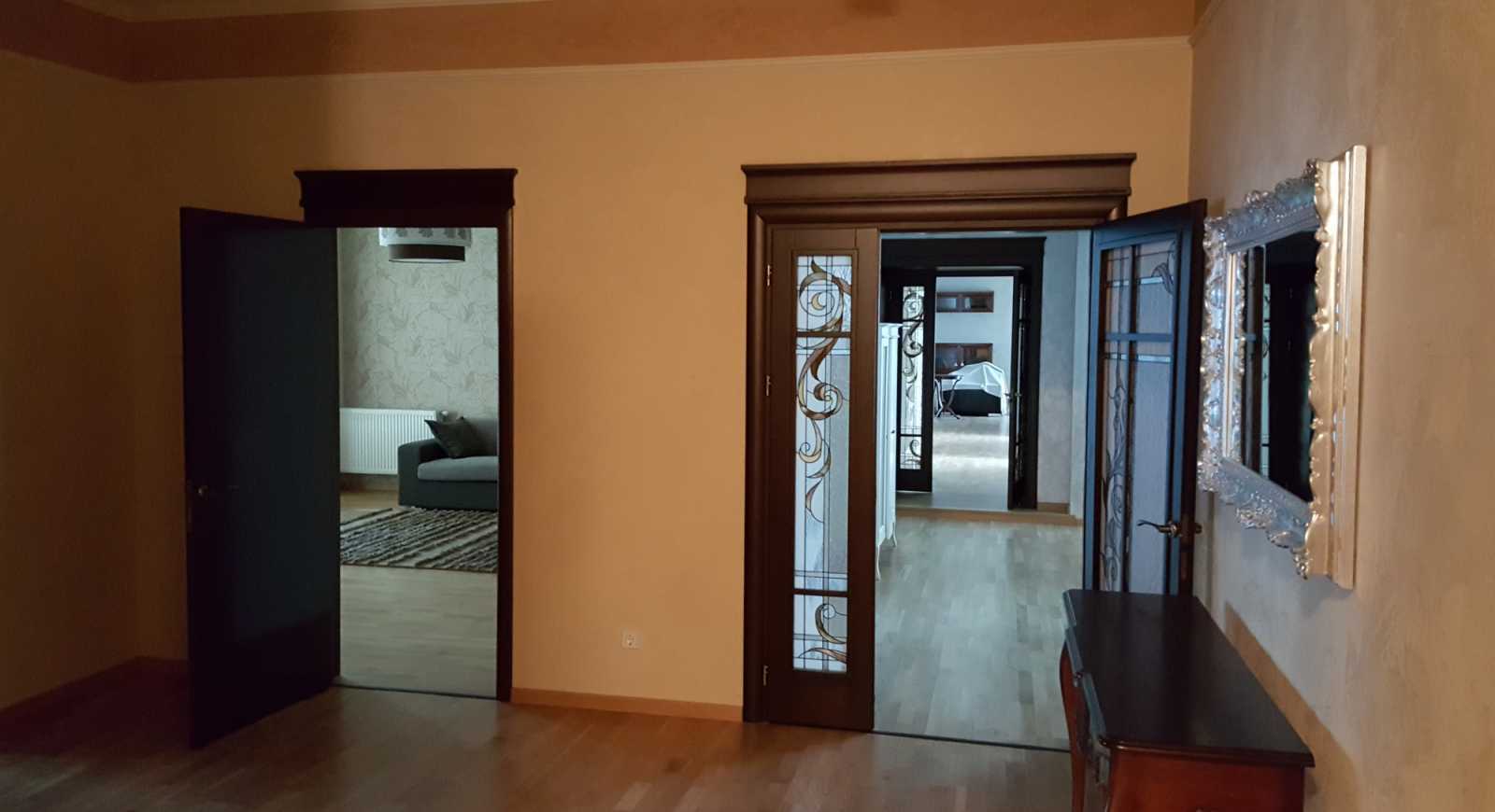 Аренда 4-комнатной квартиры 288 м², Зверинецкая ул., 59