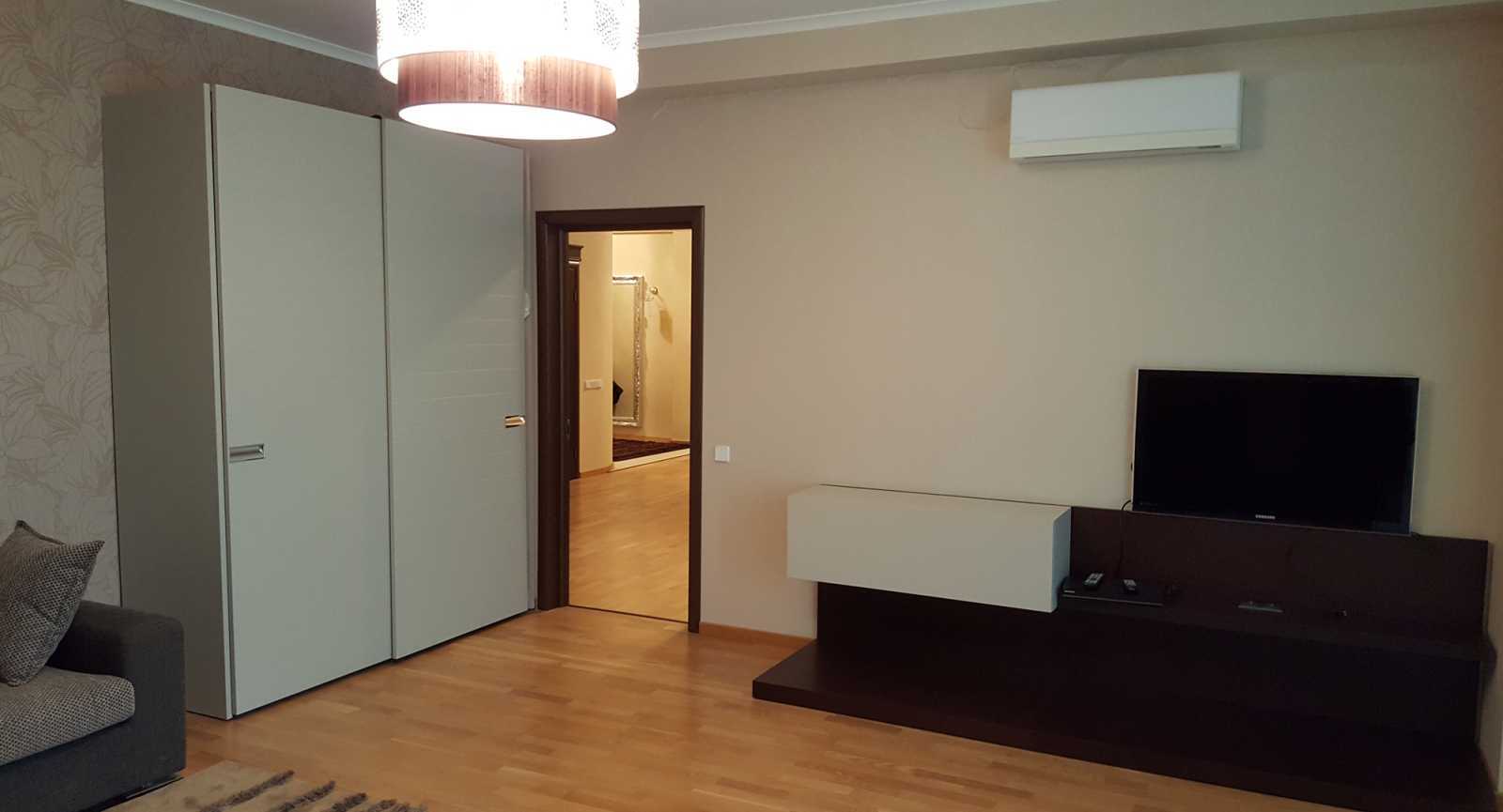 Аренда 4-комнатной квартиры 288 м², Зверинецкая ул., 59