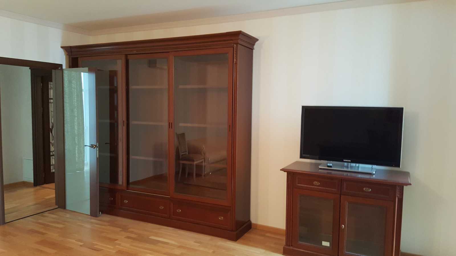 Аренда 4-комнатной квартиры 288 м², Зверинецкая ул., 59