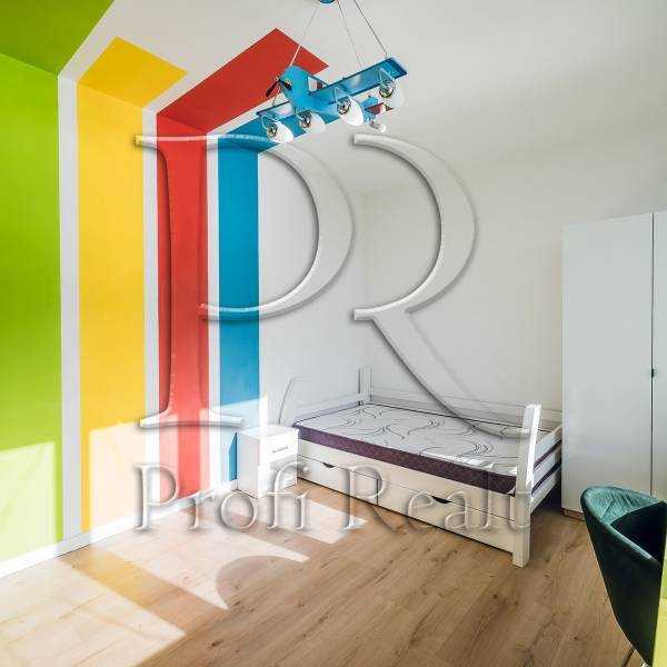 Продаж 3-кімнатної квартири 93 м², Микільсько-Слобідська вул., 3А