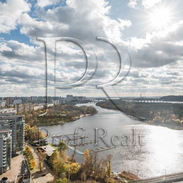 Продаж 3-кімнатної квартири 93 м², Микільсько-Слобідська вул., 3А