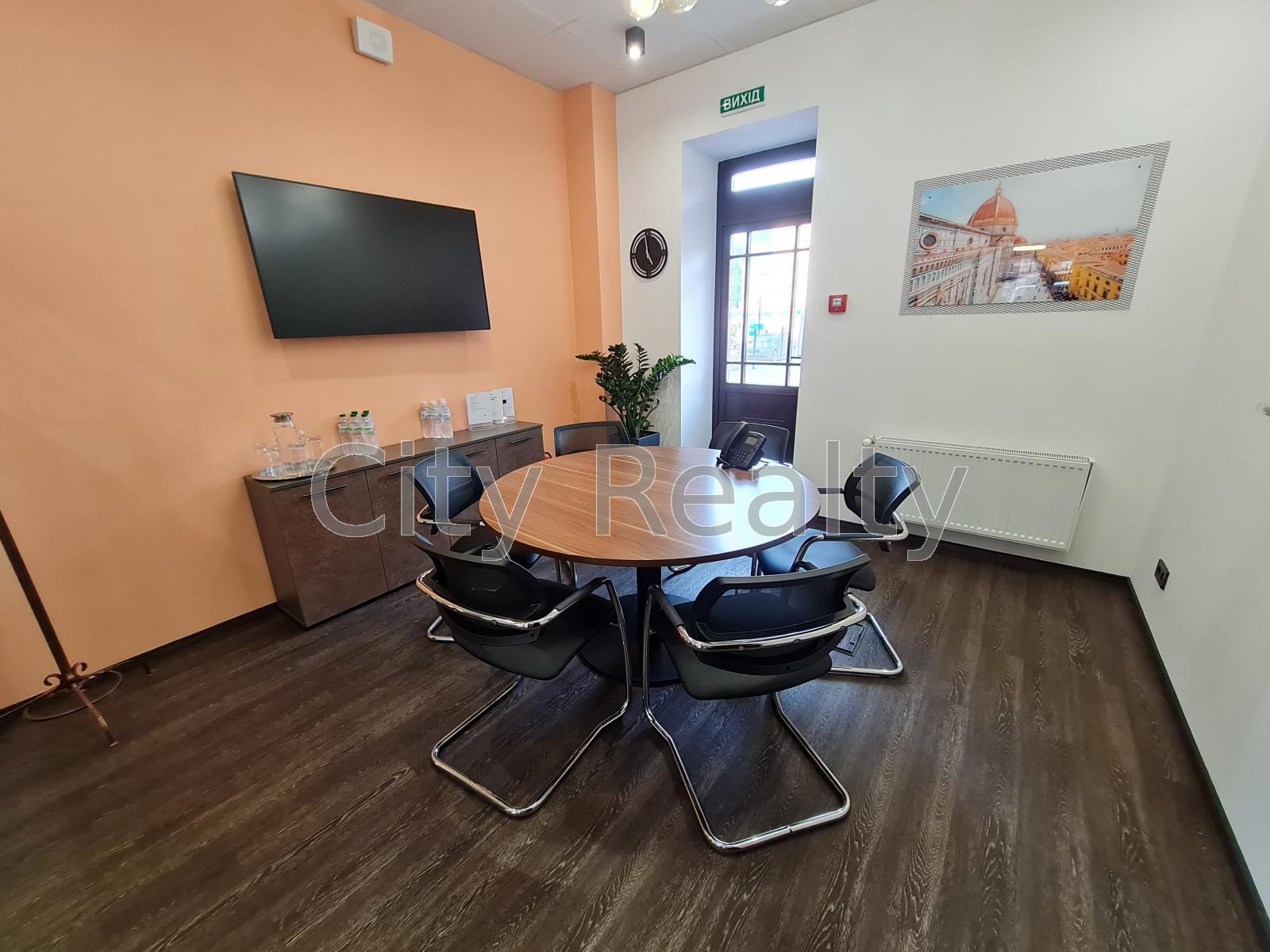 Оренда офісу 110 м², Верхній Вал вул.