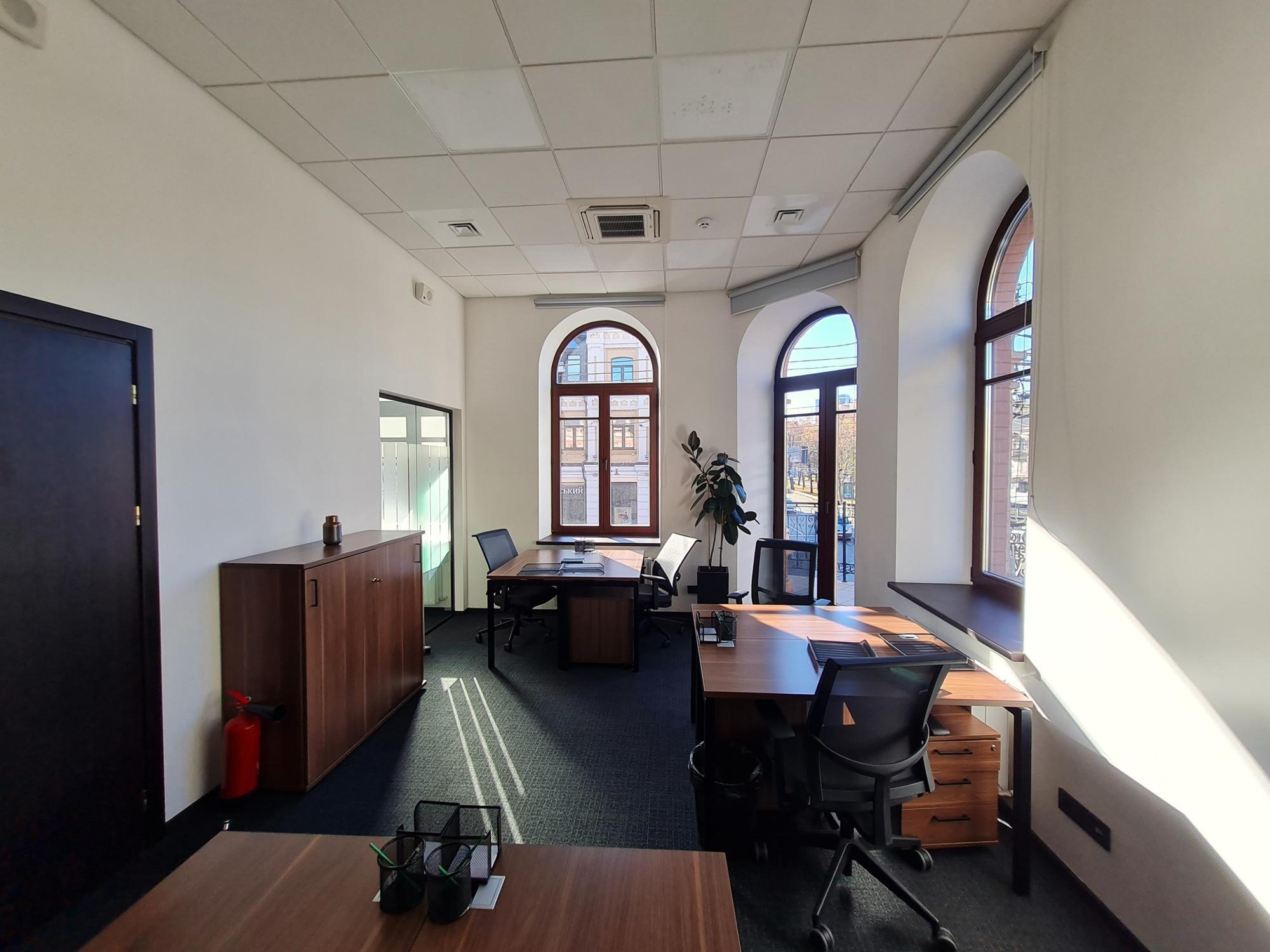 Аренда офиса 100 м², Верхний Вал ул.