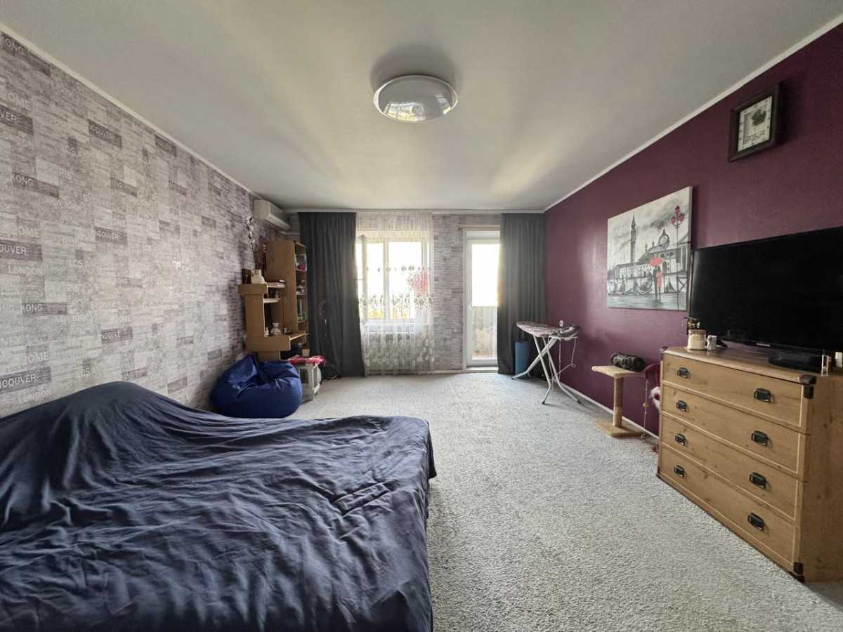 Продажа 2-комнатной квартиры 59 м², Азербайджанская ул., 16/3