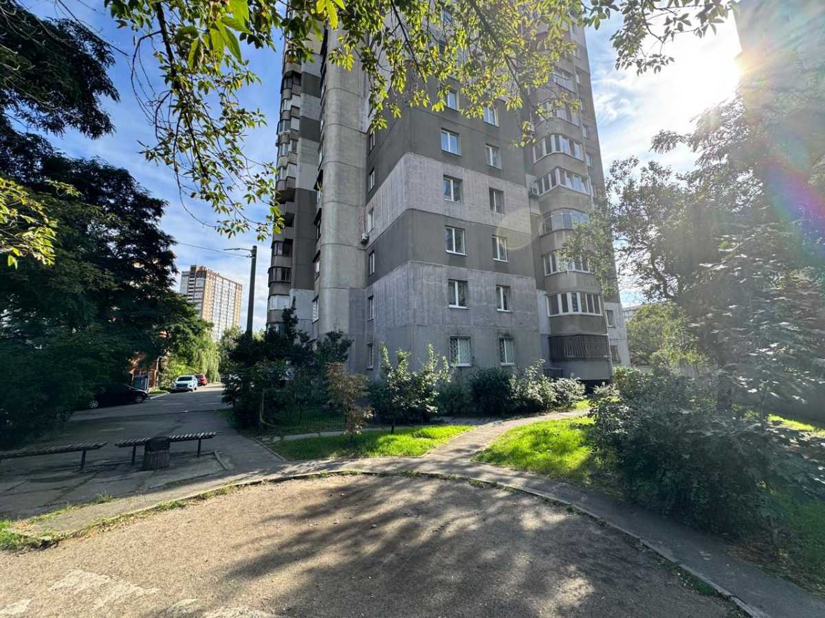 Продажа 2-комнатной квартиры 59 м², Азербайджанская ул., 16/3