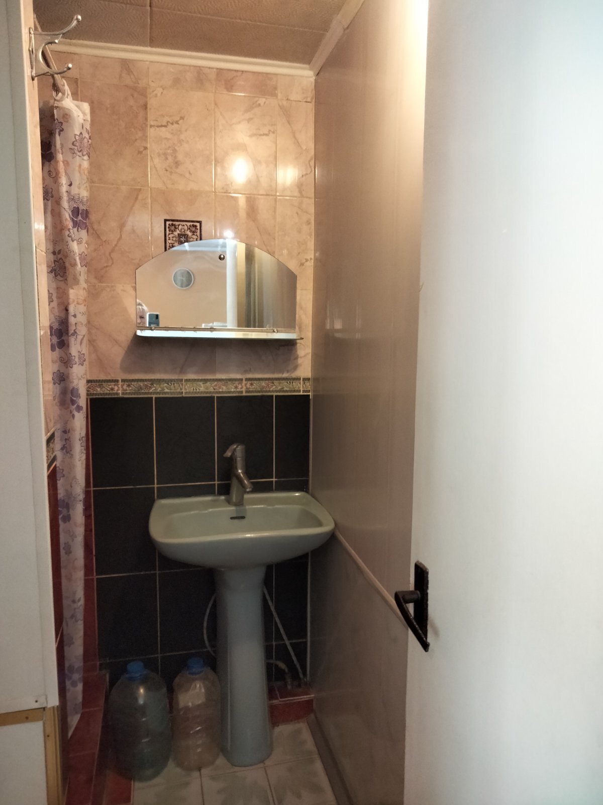 Оренда 1-кімнатної квартири 18 м², Майданівська