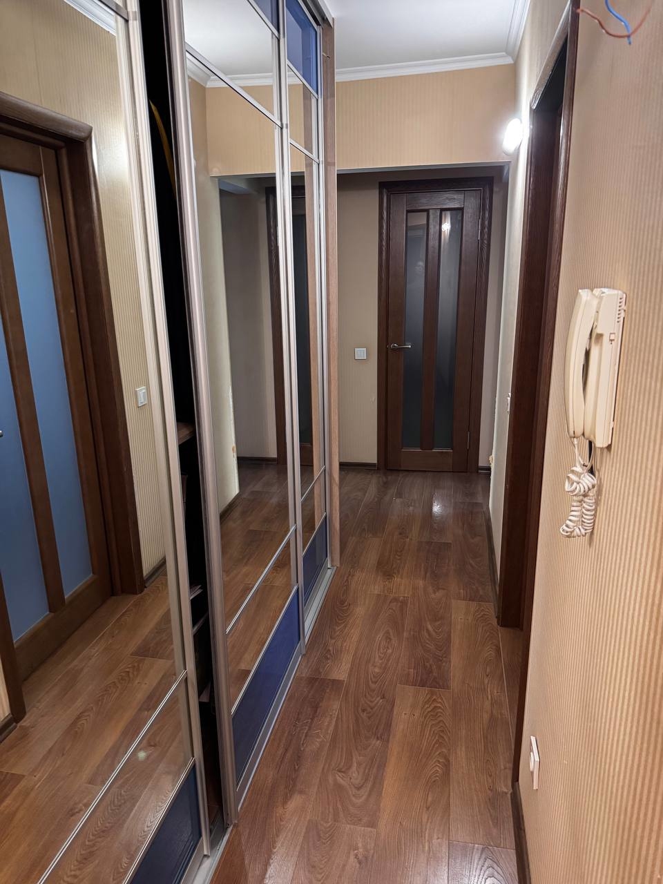 Продажа 2-комнатной квартиры 52 м², Любарского ул., 84А