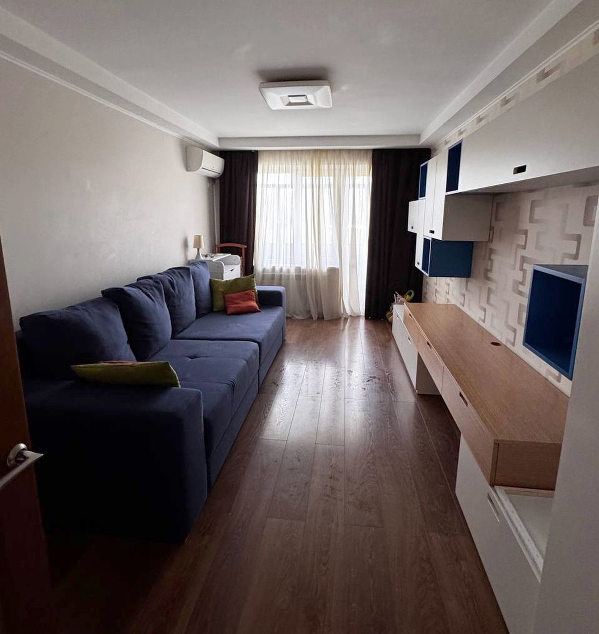 Продажа 2-комнатной квартиры 52 м², Любарского ул., 84А