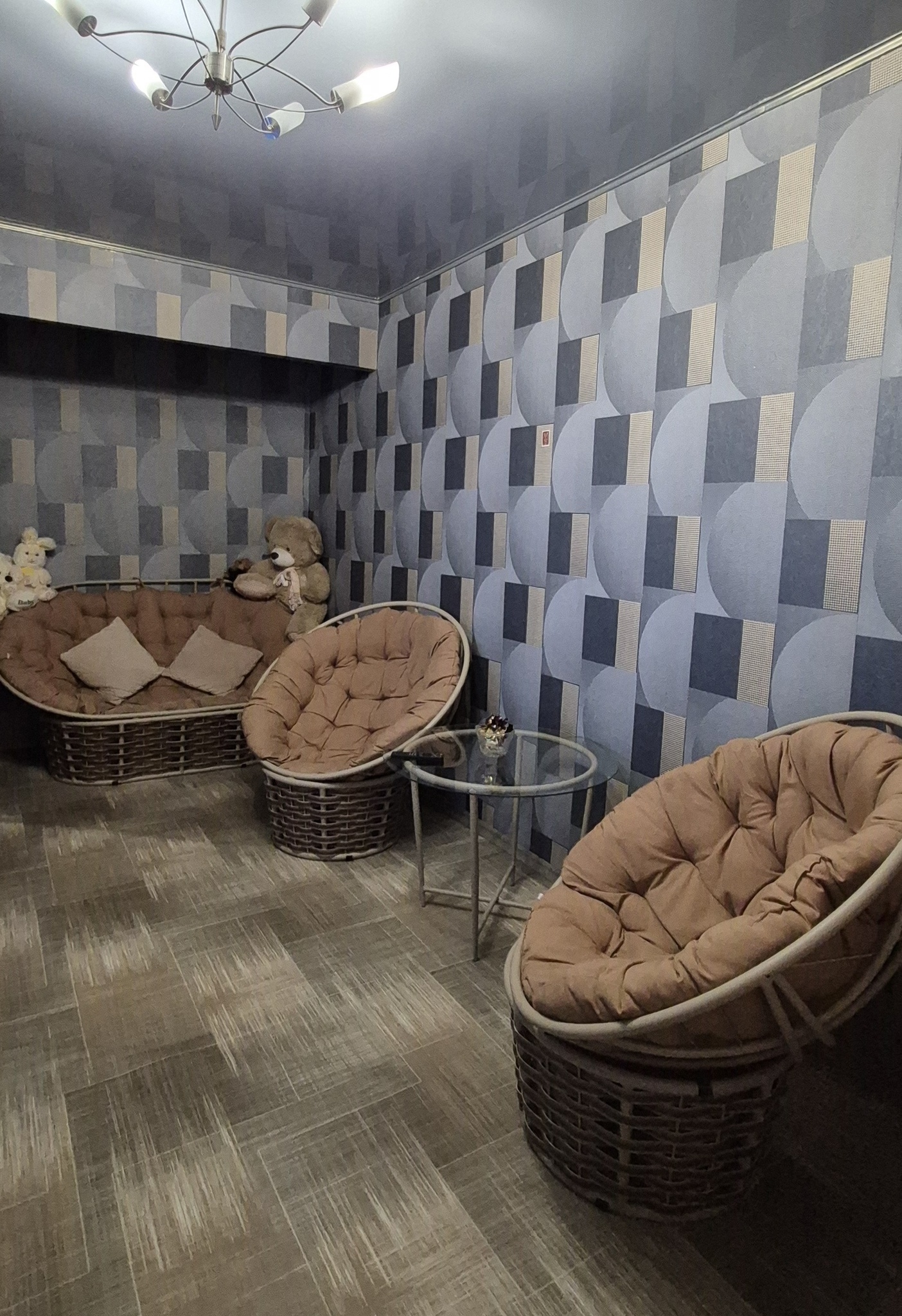 Продажа 3-комнатной квартиры 63 м², Победы просп., 72Г