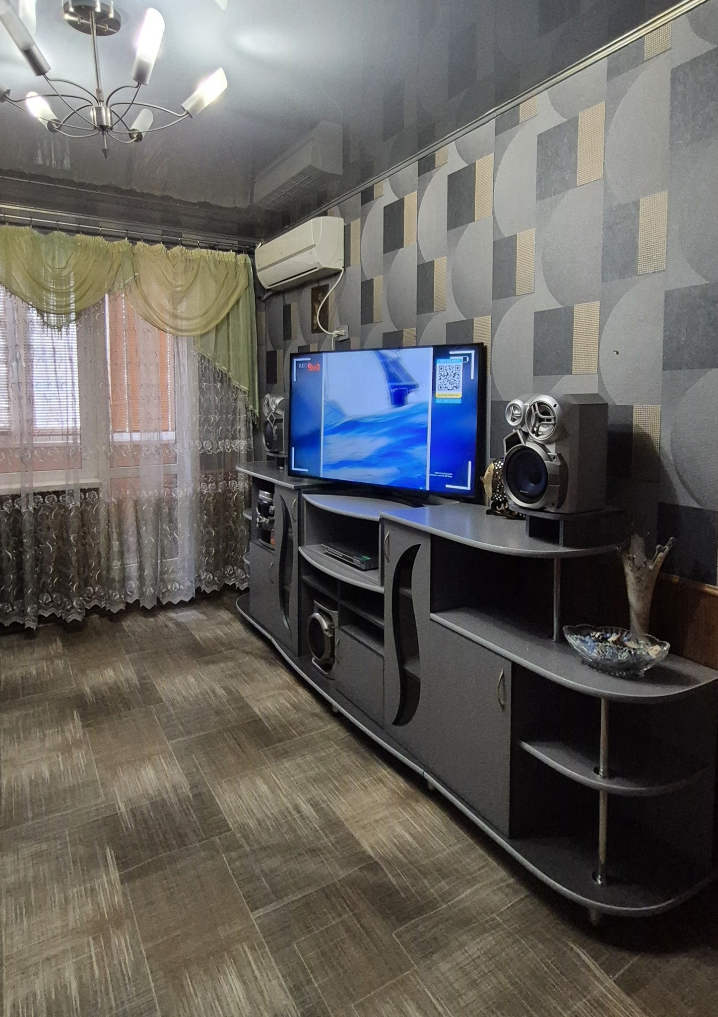 Продажа 3-комнатной квартиры 63 м², Победы просп., 72Г