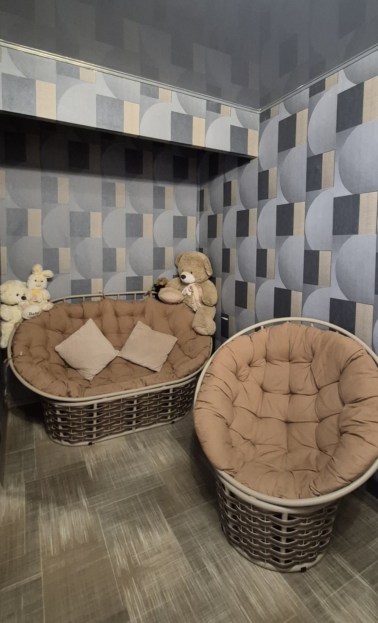 Продажа 3-комнатной квартиры 63 м², Победы просп., 72Г