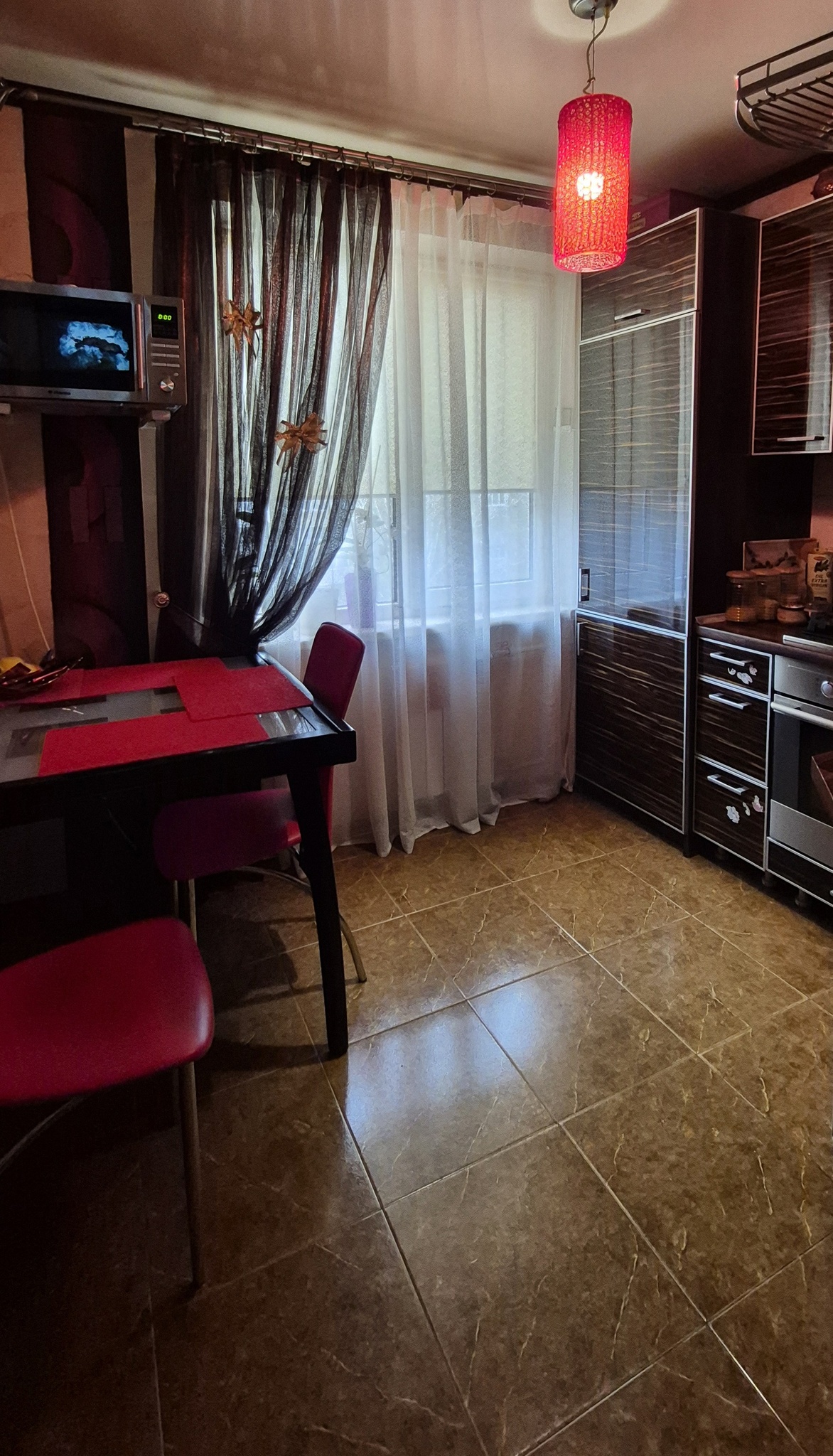 Продажа 3-комнатной квартиры 63 м², Победы просп., 72Г