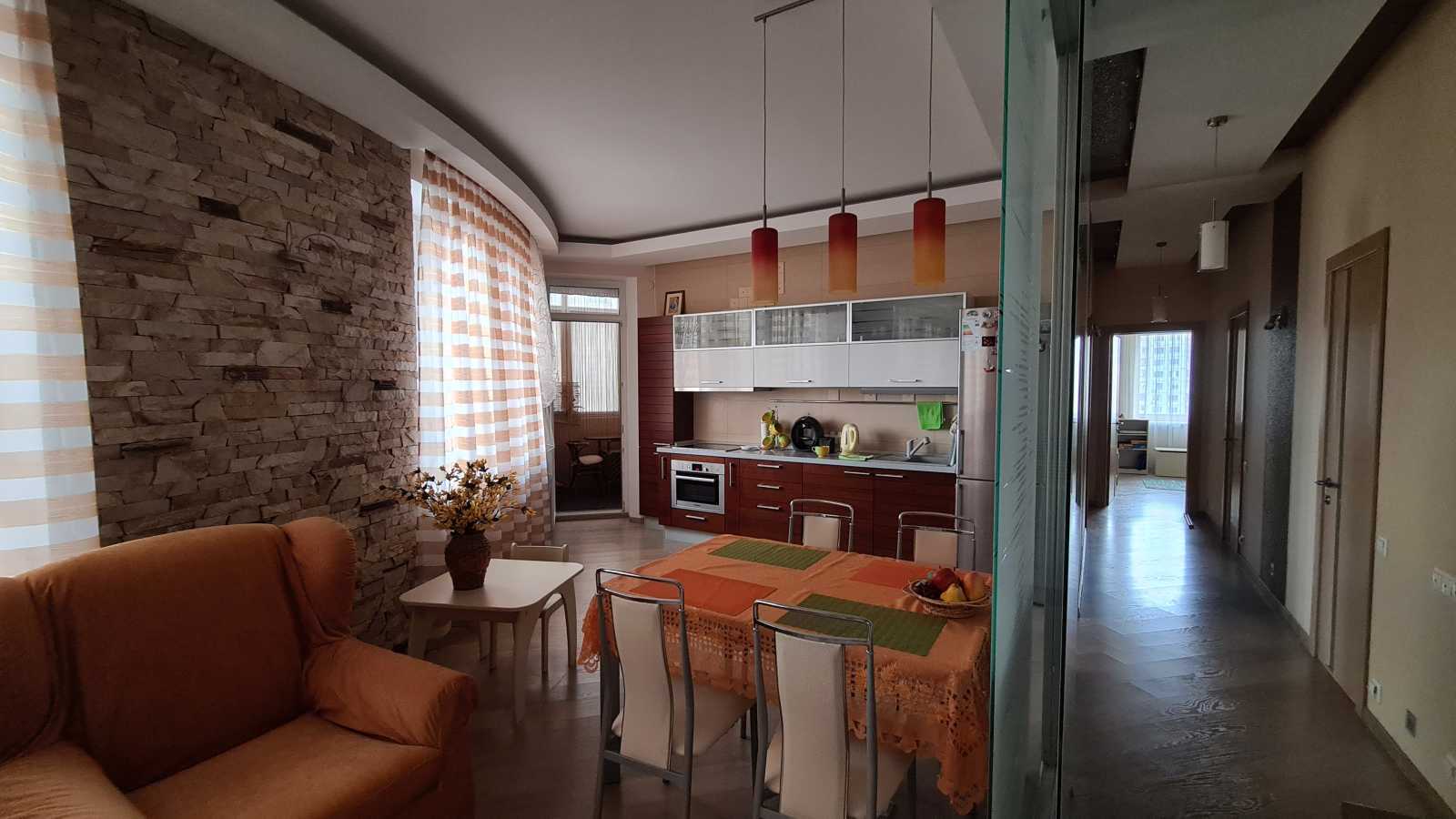 Оренда 3-кімнатної квартири 84 м², Героїв Сталінграда просп., 6 К8