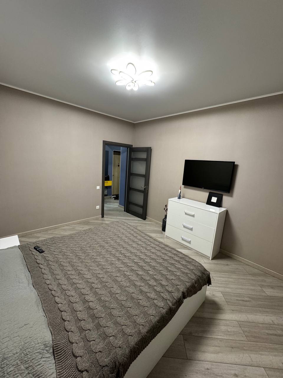 Продаж 1-кімнатної квартири 45 м²