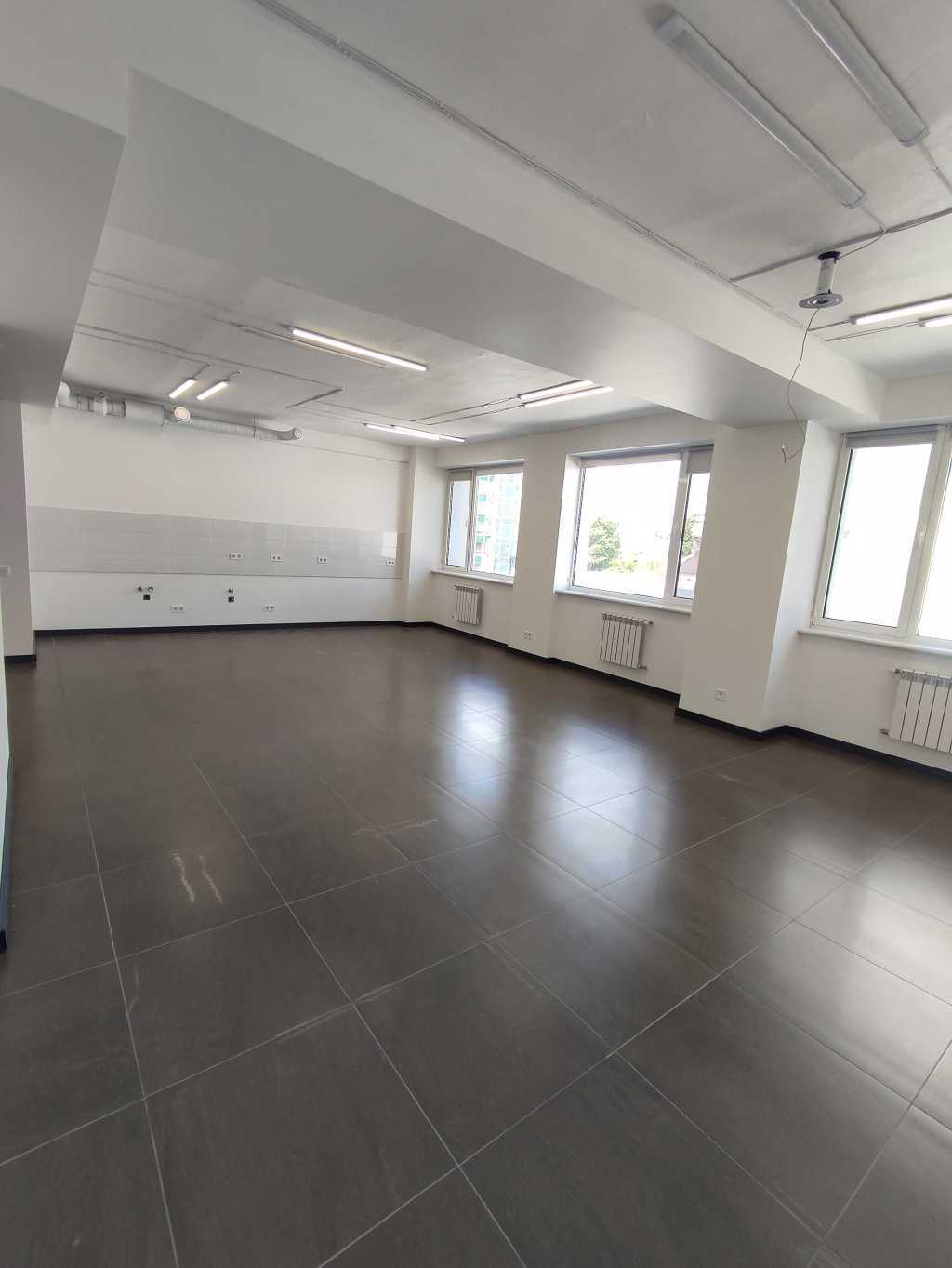 Аренда офиса 500 м², Евгения Сверстюка ул., 11Ж