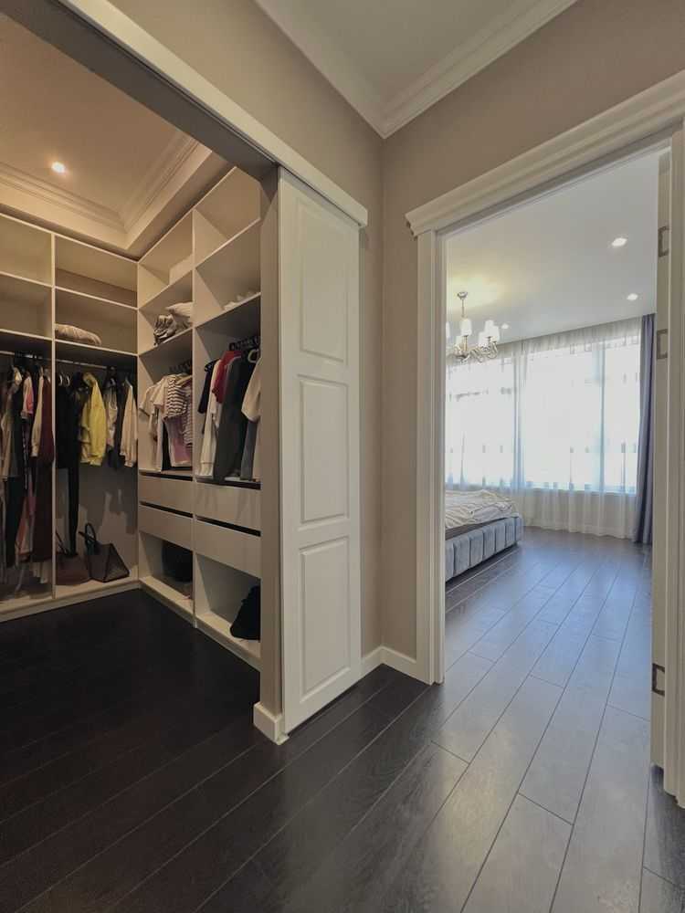 Продажа 3-комнатной квартиры 131.8 м², Кловский спуск, 7