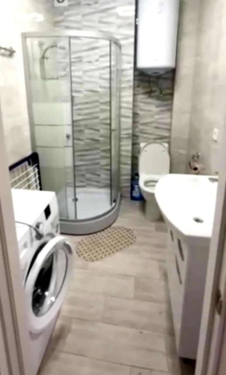 Оренда 1-кімнатної квартири 40 м², Львівська вул.