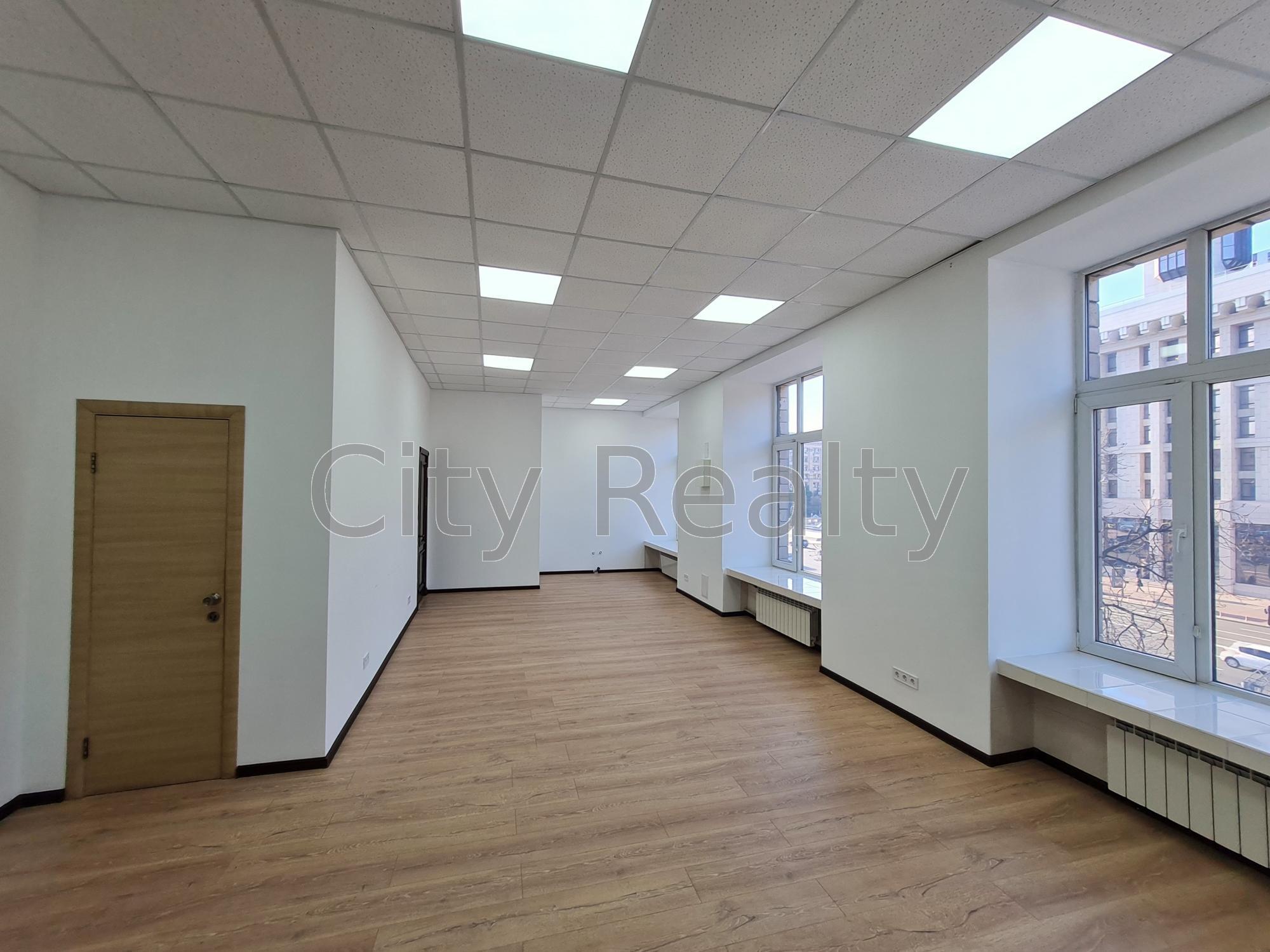 Аренда офиса 108.3 м², Крещатик ул., 7/11