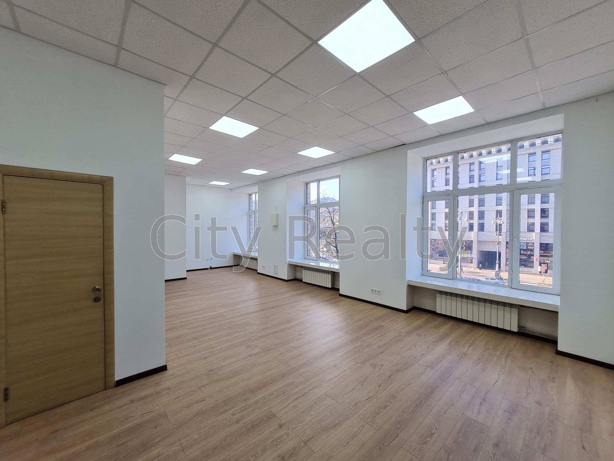 Аренда офиса 108.3 м², Крещатик ул., 7/11