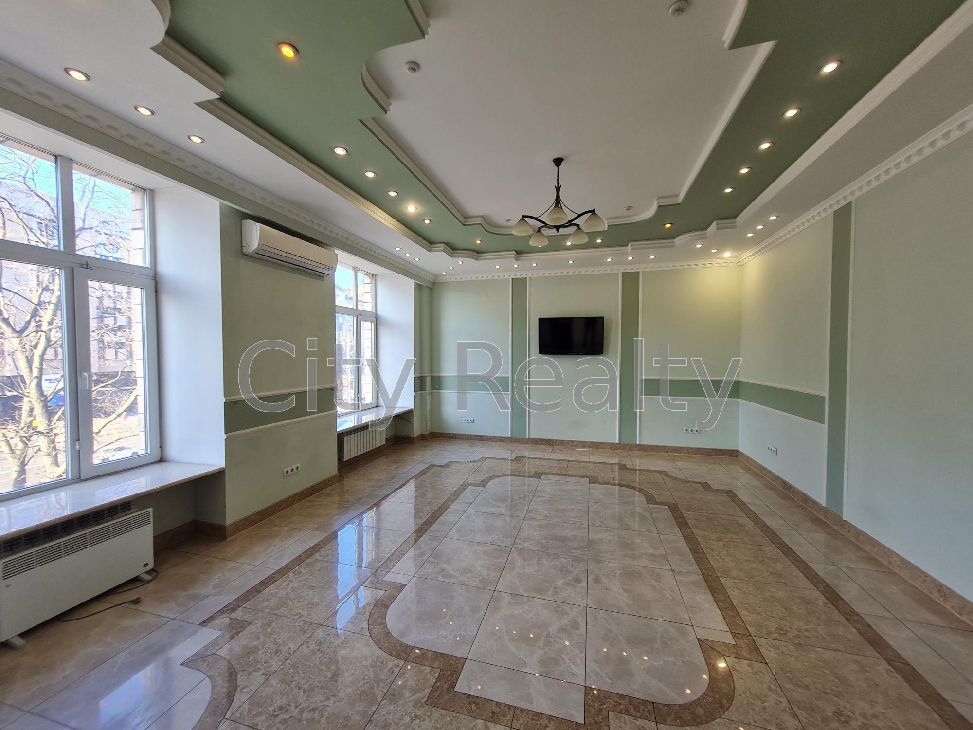 Аренда офиса 108.3 м², Крещатик ул., 7/11