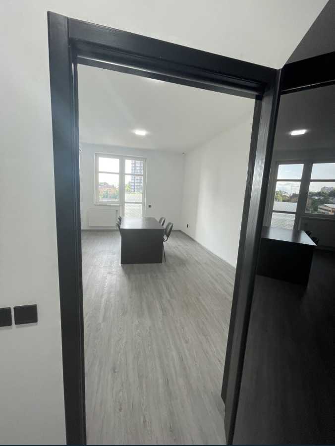 Аренда офиса 140 м², Евгения Коновальца ул., 32Б