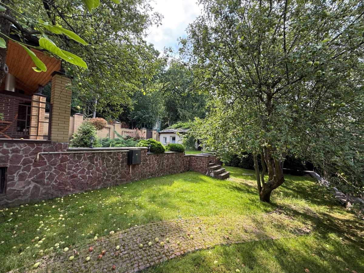 Продажа дома 350 м², Максима Рыльского ул.