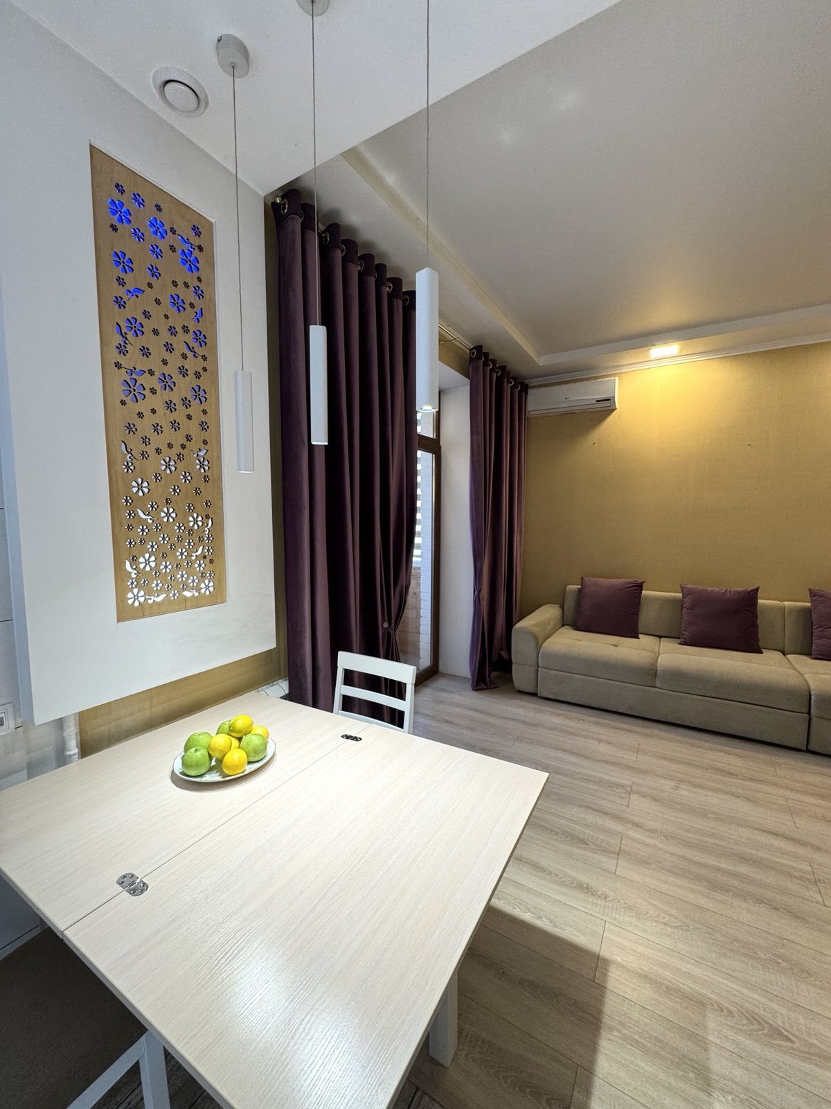 Продажа 2-комнатной квартиры 57 м², Независимой Украины ул.