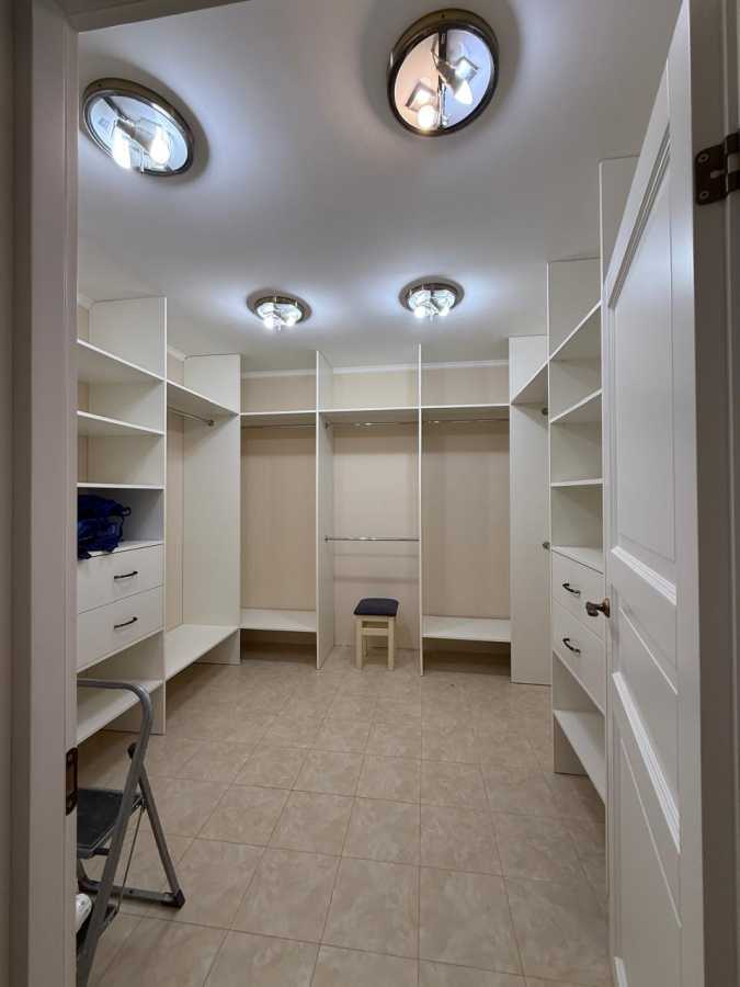 Продажа дома 350 м², Максима Рыльского ул.