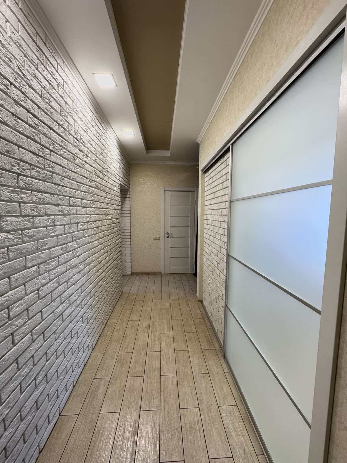 Продажа 2-комнатной квартиры 57 м², Независимой Украины ул.