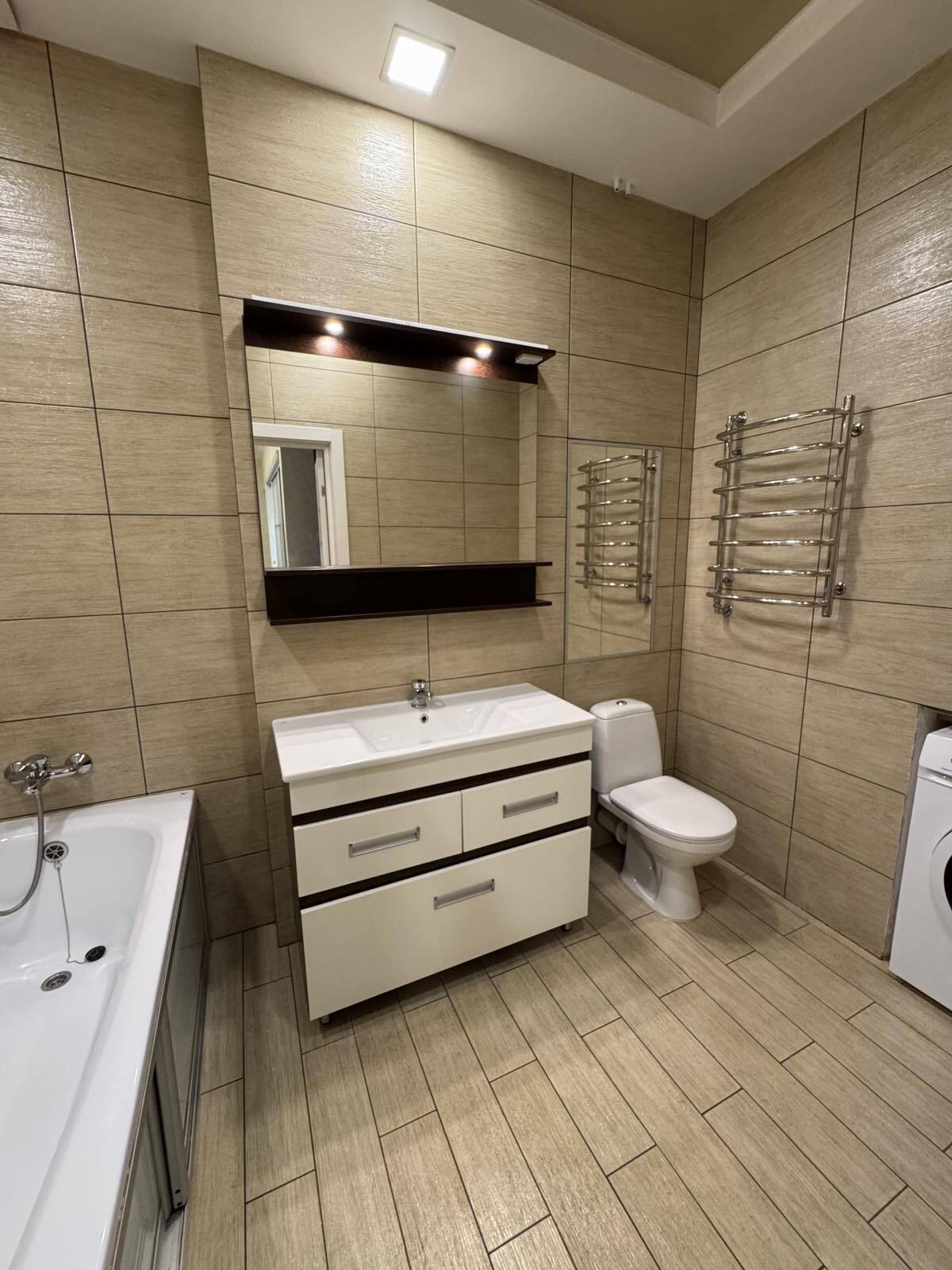 Продажа 2-комнатной квартиры 57 м², Независимой Украины ул.