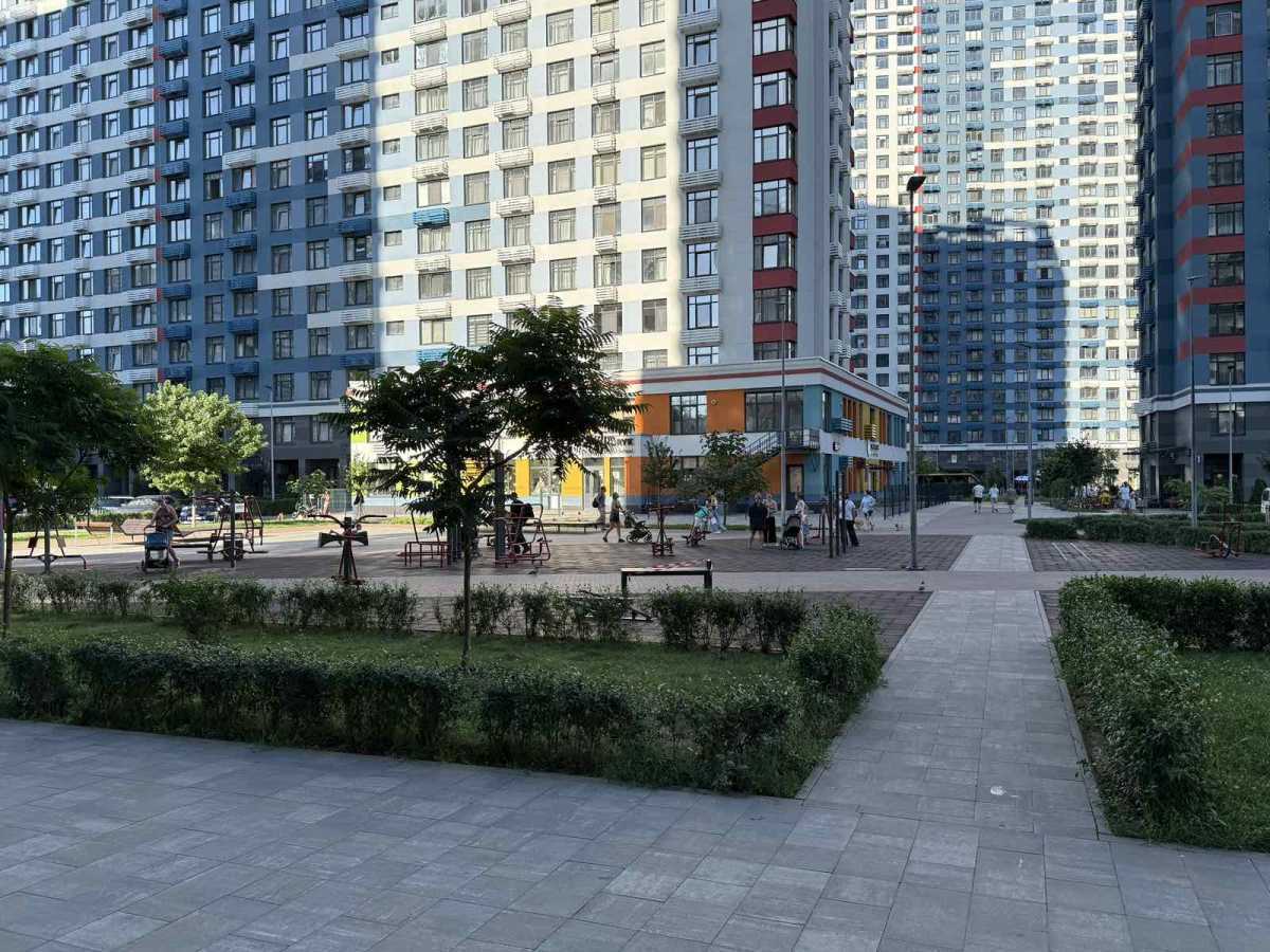 Продажа офиса 72 м², Евгения Сверстюка ул., 6Д