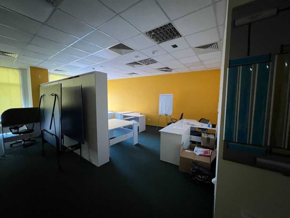 Аренда офиса 1300 м², Евгения Коновальца ул., 36Д