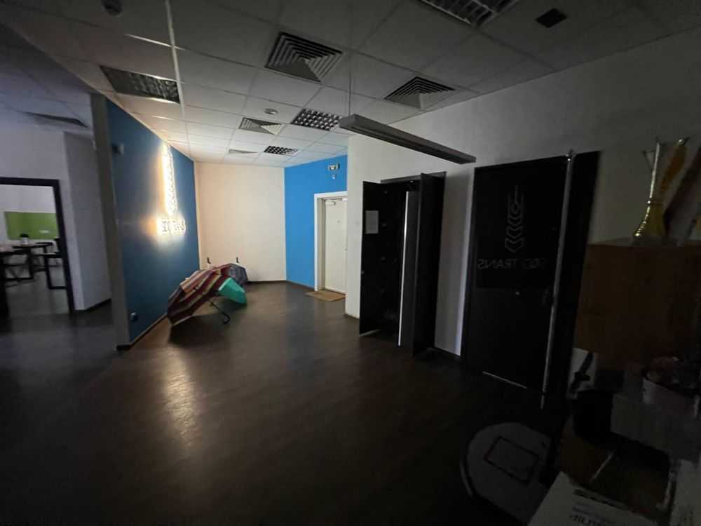 Аренда офиса 1300 м², Евгения Коновальца ул., 36Д