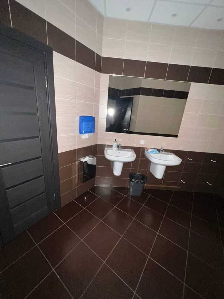 Аренда офиса 1300 м², Евгения Коновальца ул., 36Д