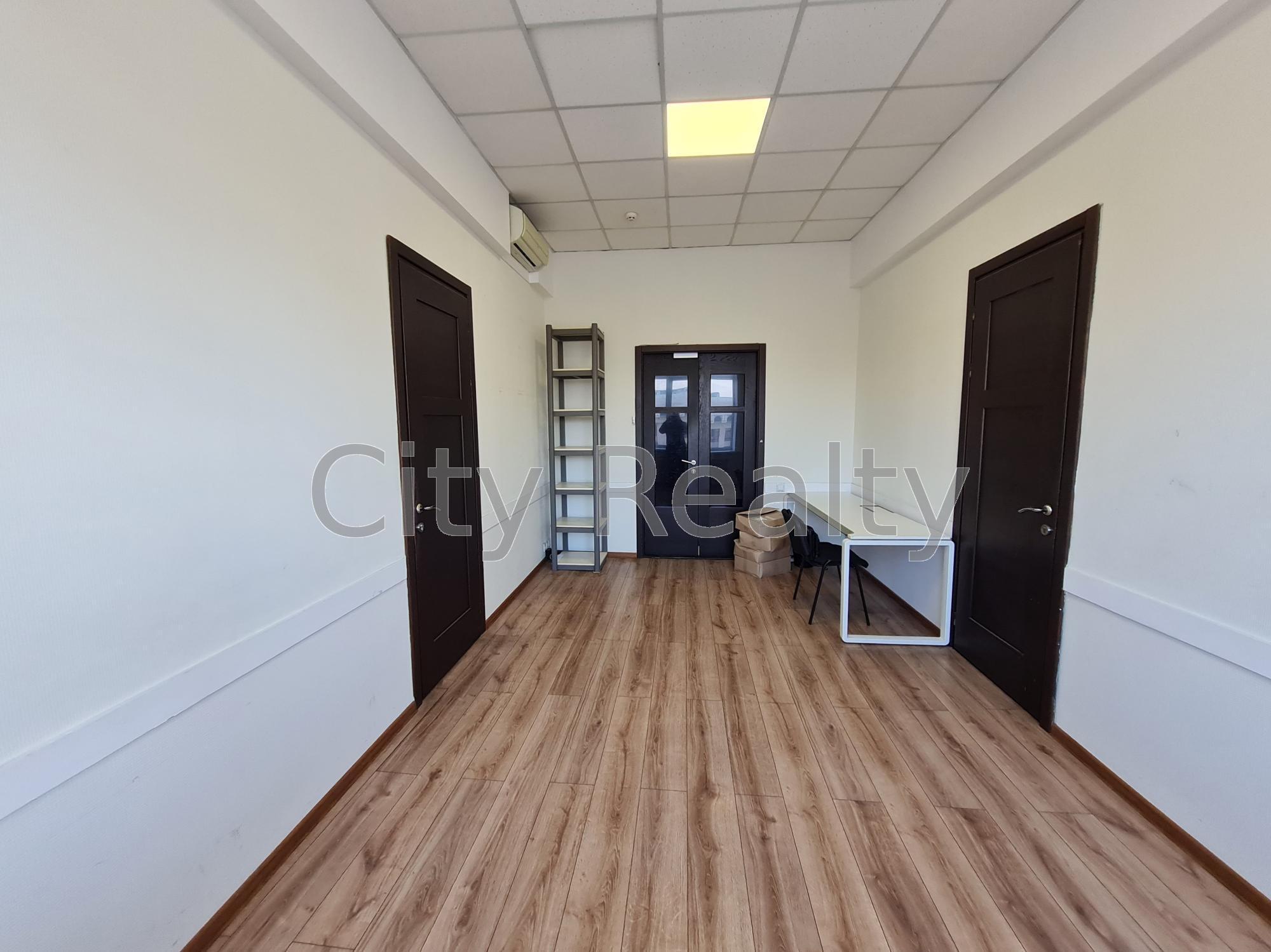 Аренда офиса 77.4 м², Крещатик ул., 7/11