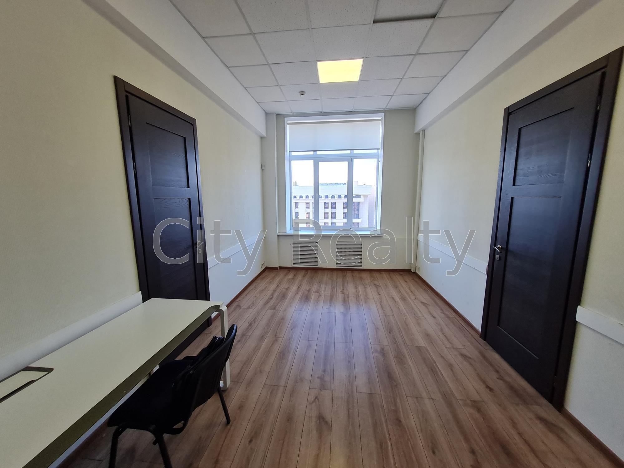 Аренда офиса 77.4 м², Крещатик ул., 7/11