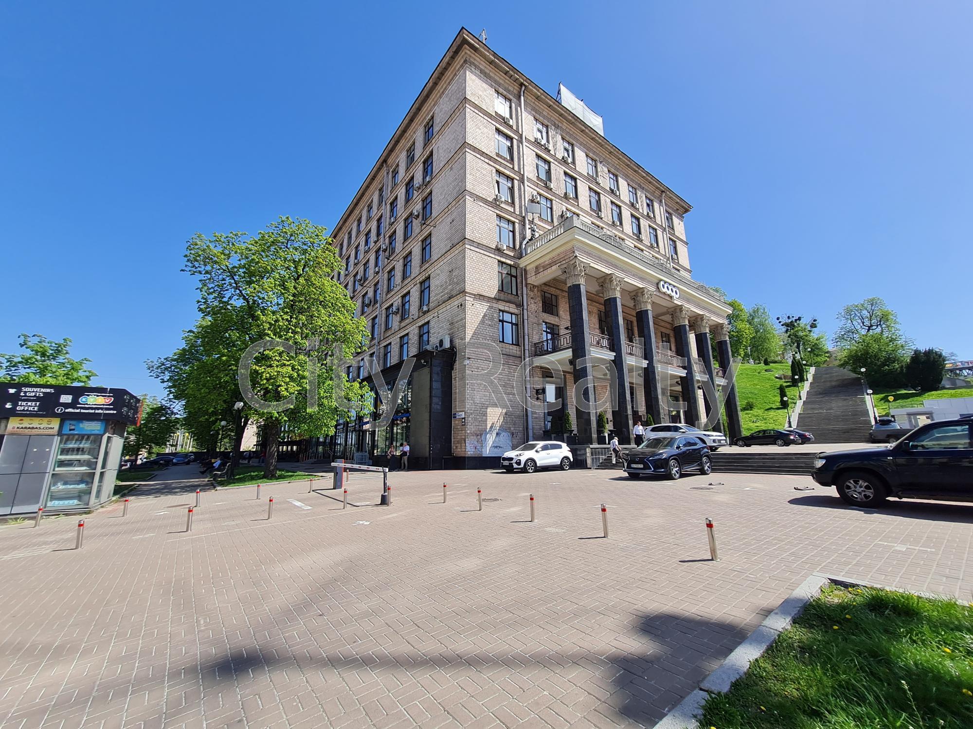 Аренда офиса 77.4 м², Крещатик ул., 7/11