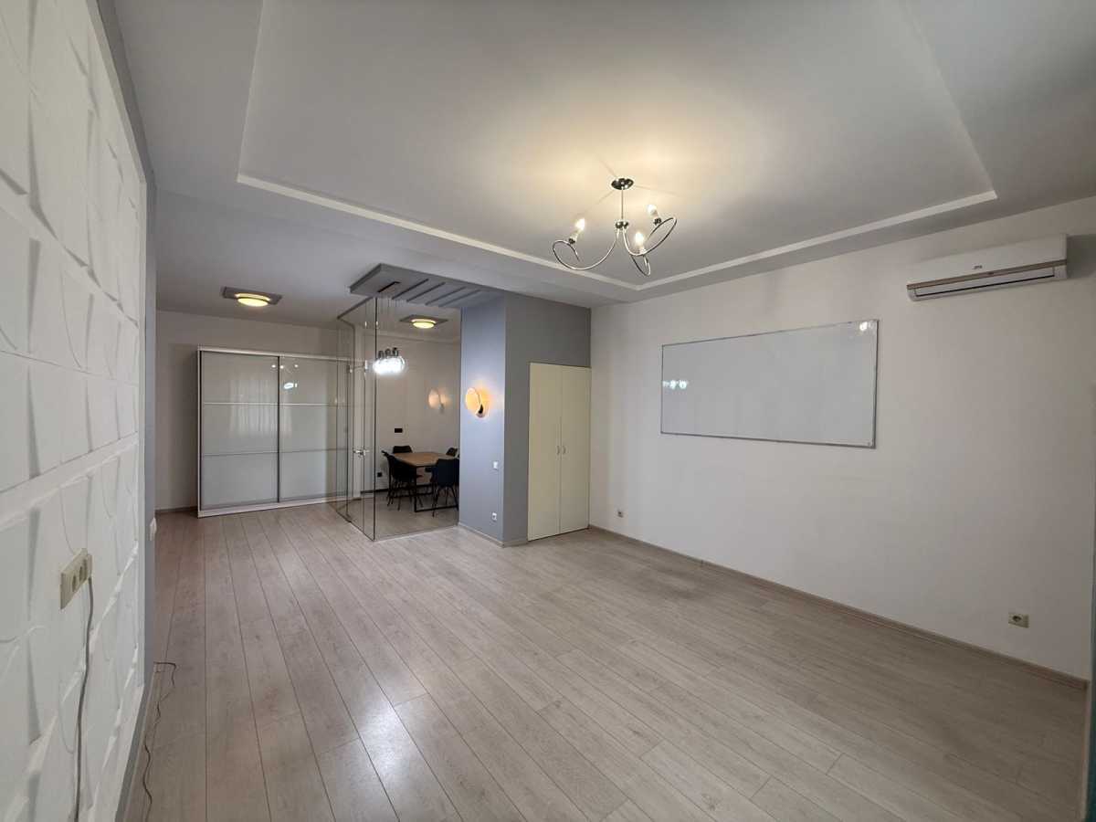 Аренда офиса 70 м², Евгения Коновальца ул., 36Е